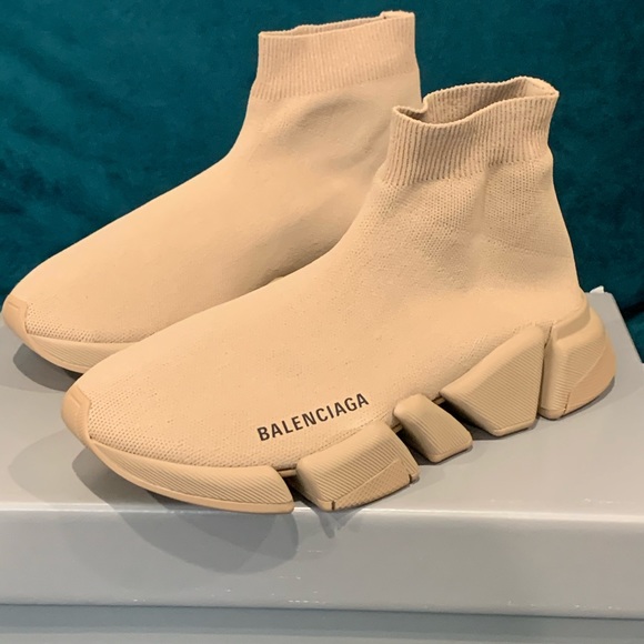 SOLD Balenciaga Speed 2.0 Size 38 - Picture 2 of 8